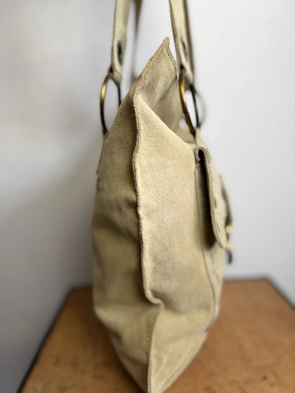 Vintage Guess Suede Shoulder Bag Beige Boho Tassel Leather Y2K - Picture 8 of 14